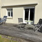 Rez-de-chaussee, Proche - Fr-1-361-575 *
