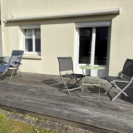 Rez-de-chaussee, Proche - Fr-1-361-575 *